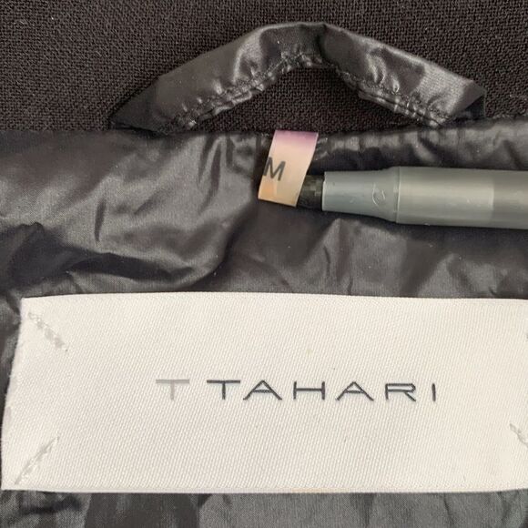 Tahari Puffer Black Womens Coat Zip Pockets Belt Jacket Size M - Picture 10 of 12